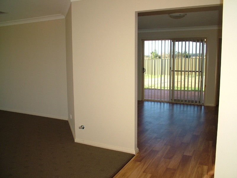 24 Arthur Summons Street, Dubbo NSW 2830
