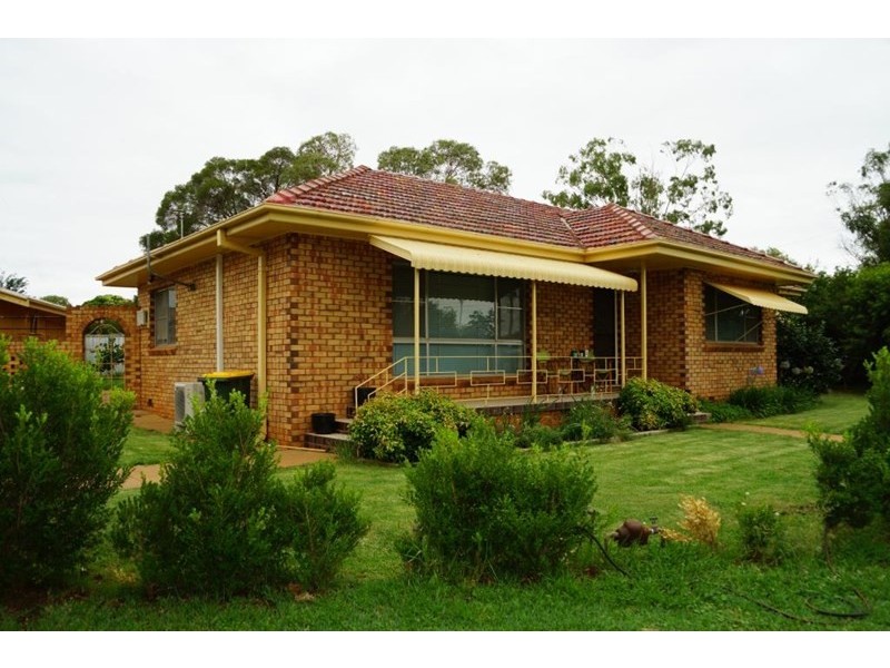 40 Brigalow Avenue, Dubbo NSW 2830