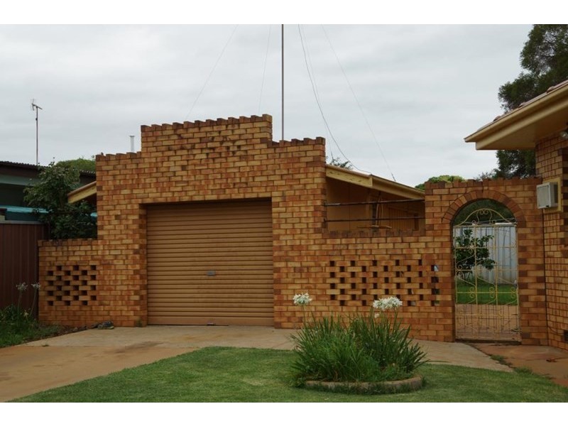 40 Brigalow Avenue, Dubbo NSW 2830