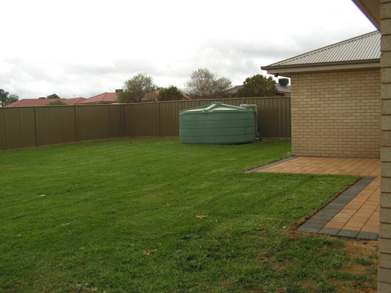 16 Arthur Summons Street, Dubbo NSW 2830