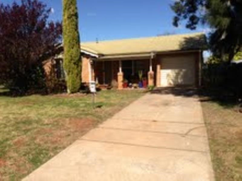 24 Lindsay Place, Dubbo NSW 2830