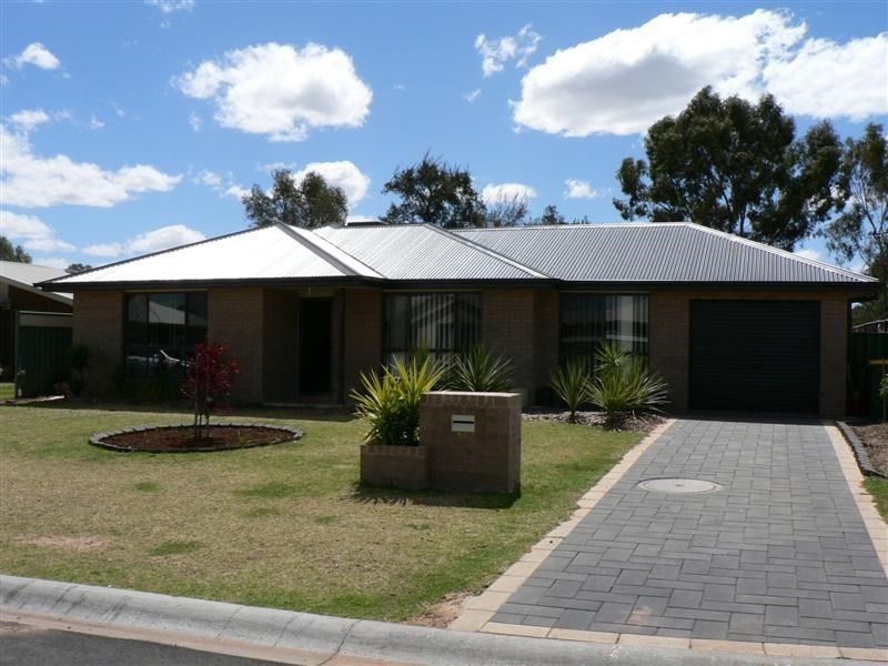 26 Dunheved Circuit, Dubbo NSW 2830