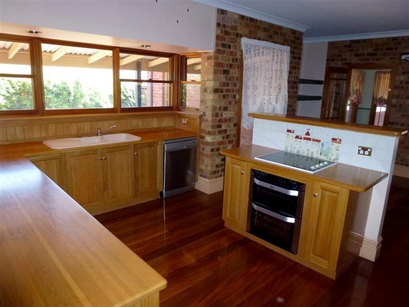 15 Erica Close, Dubbo NSW 2830