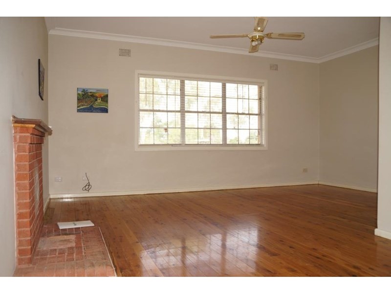 7 Margaret Crescent, Dubbo NSW 2830