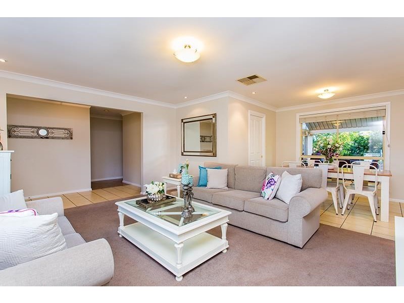 14 Ken McMullen Place, Dubbo NSW 2830
