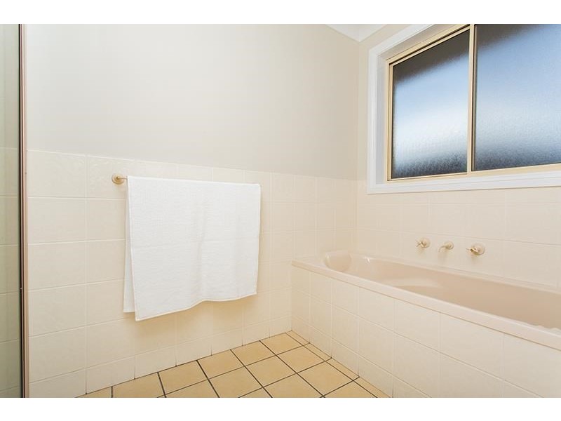 14 Ken McMullen Place, Dubbo NSW 2830
