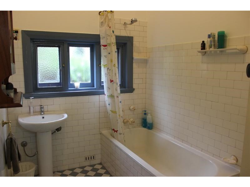 106 Gipps Street, Dubbo NSW 2830