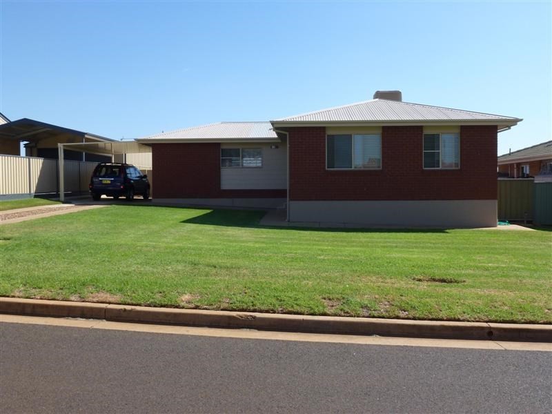 23 Salter Drive, Dubbo NSW 2830
