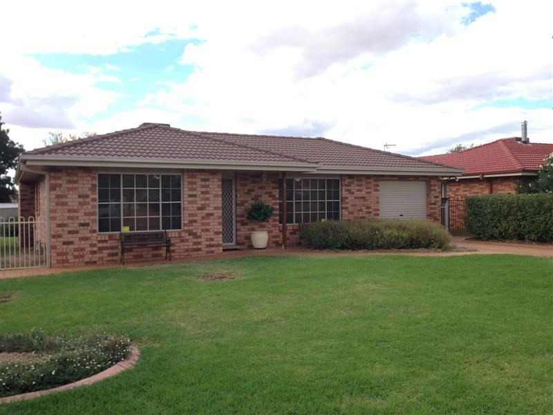 71 Twickenham Drive, Dubbo NSW 2830