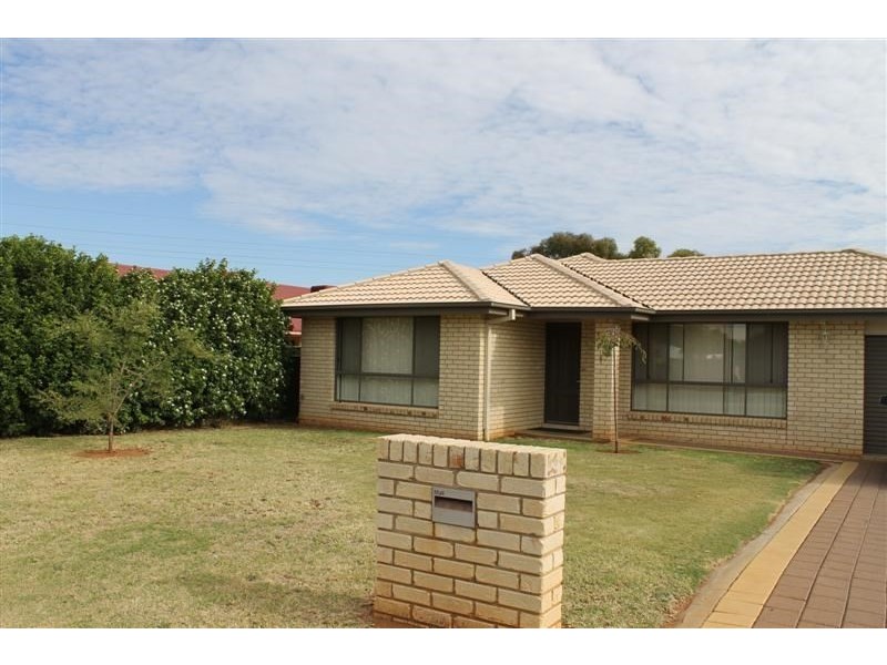 2 Cardiff Arms Avenue, Dubbo NSW 2830