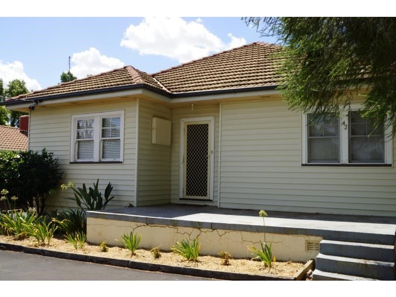 42 Boundary Road, Dubbo NSW 2830