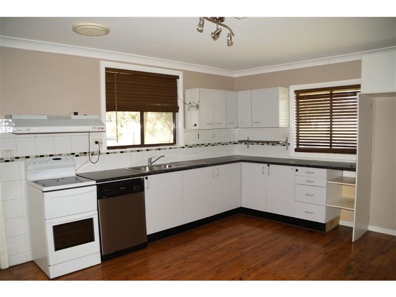 32 Barbigal Street, Dubbo NSW 2830