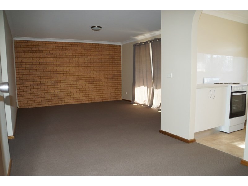 1/5 Forrest Crescent, Dubbo NSW 2830