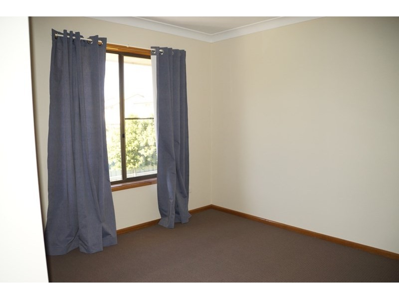 1/5 Forrest Crescent, Dubbo NSW 2830