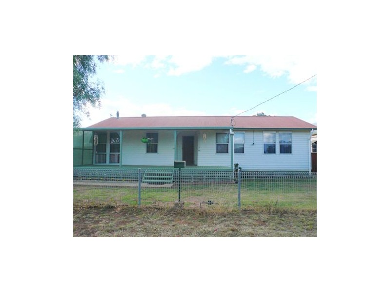 69 Bandulla Street, Mendooran NSW 2842