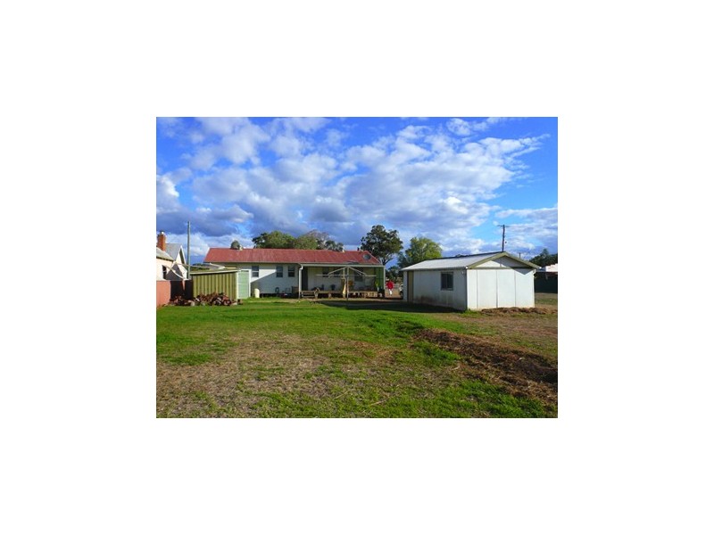 69 Bandulla Street, Mendooran NSW 2842