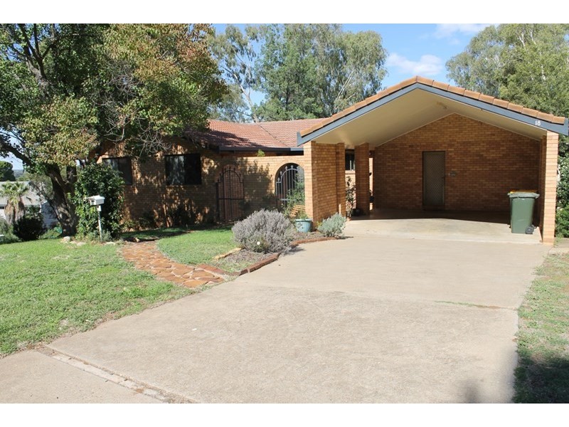 18 Yuille Court, Dubbo NSW 2830