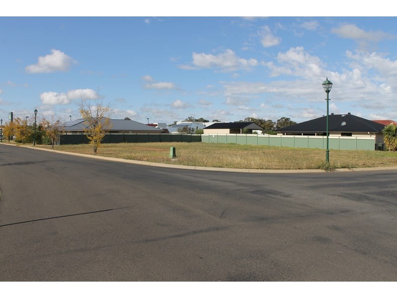 1 Arbory Close, Dubbo NSW 2830