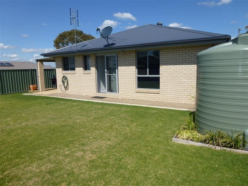 51 Catherine Drive, Dubbo NSW 2830