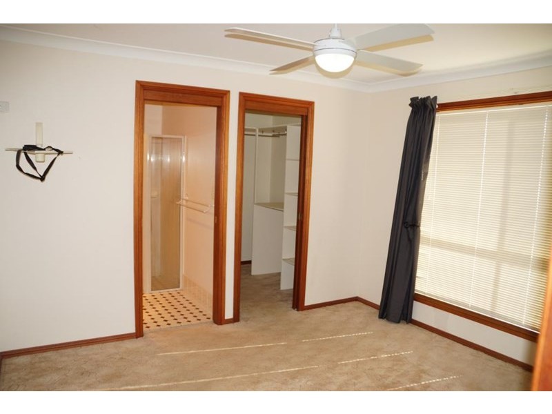 5 Oakmont Avenue, Dubbo NSW 2830