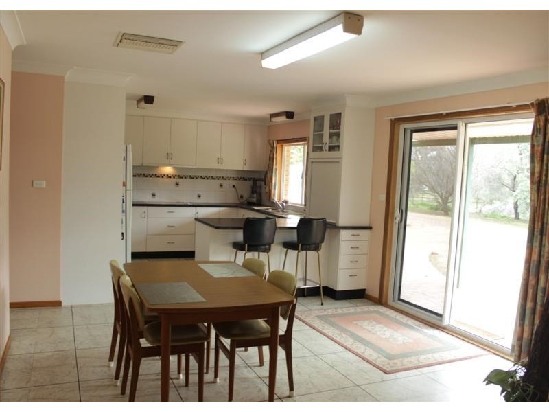 21 Colony Crescent, Dubbo NSW 2830