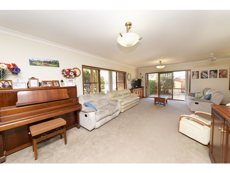 15 Beveridge Crescent, Dubbo NSW 2830