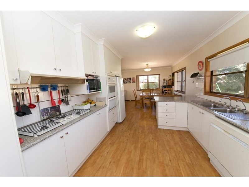 15 Beveridge Crescent, Dubbo NSW 2830