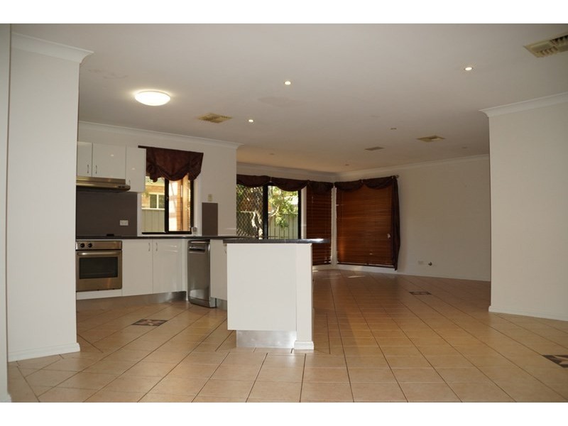 18 Castlereagh Avenue, Dubbo NSW 2830