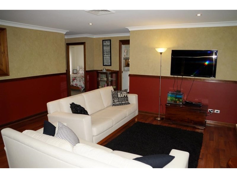 6 Narran Place, Dubbo NSW 2830