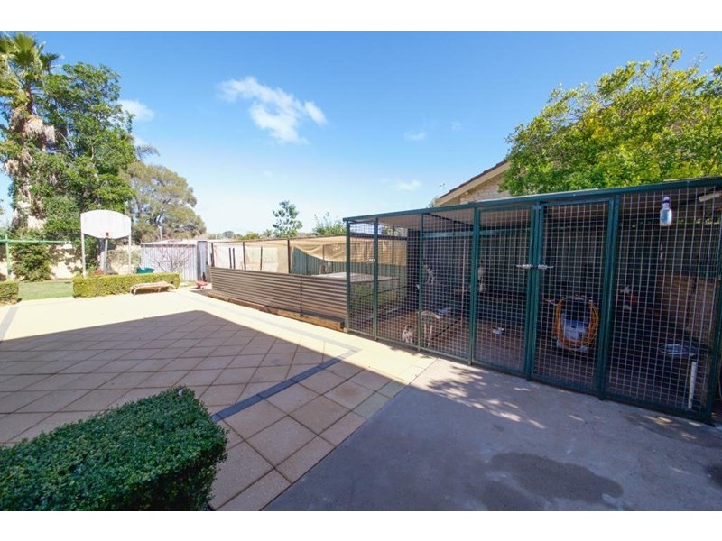 15 Beveridge Crescent, Dubbo NSW 2830
