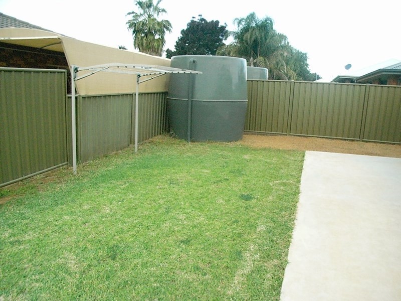 2A Thornett Place, Dubbo NSW 2830