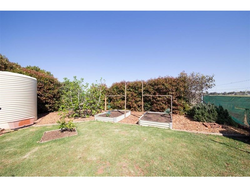 14 Noccundra Place, Dubbo NSW 2830
