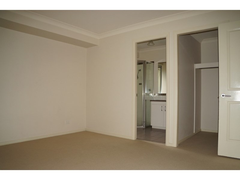 3 Hawkesbury Place, Dubbo NSW 2830