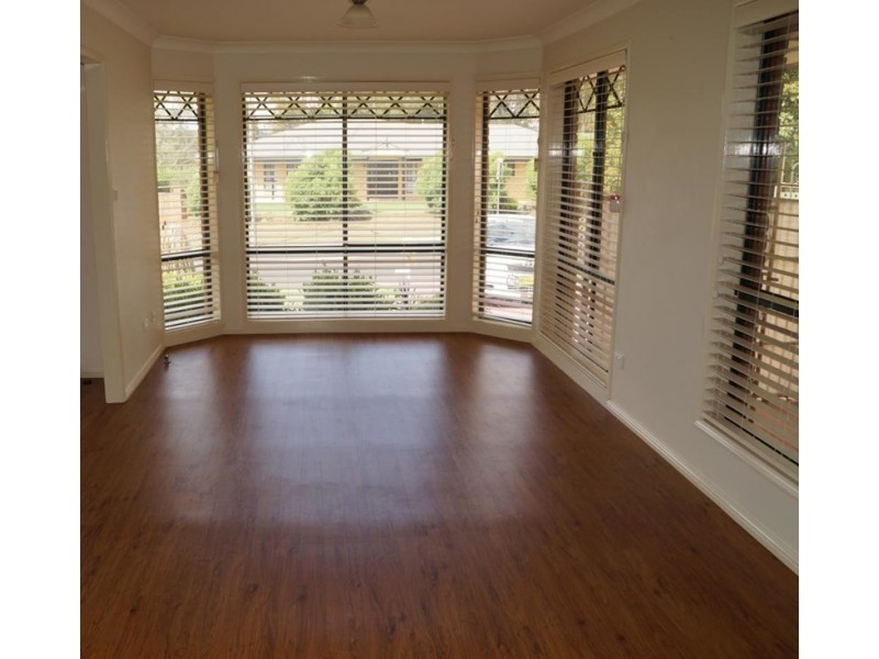 1 Kings Park Way, Dubbo NSW 2830