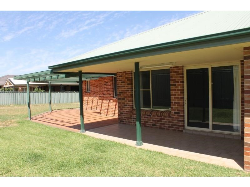 15 Dulhunty Avenue, Dubbo NSW 2830
