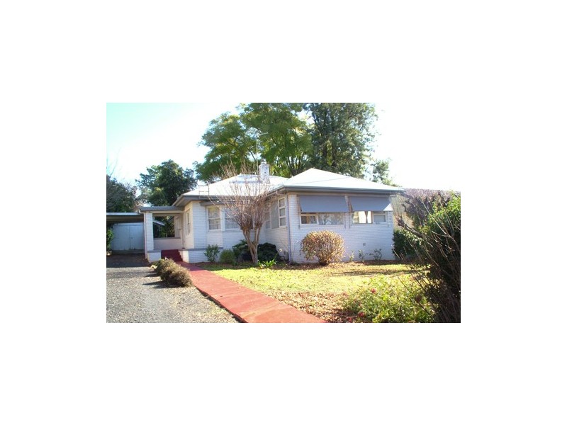 51 Stonehaven Avenue, Dubbo NSW 2830