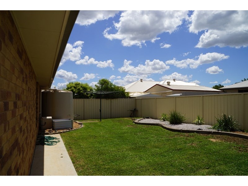 17 Sunvale Avenue, Dubbo NSW 2830