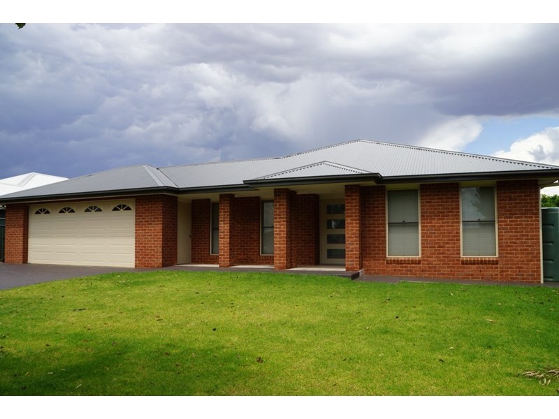 536 Wheelers Lane, Dubbo NSW 2830