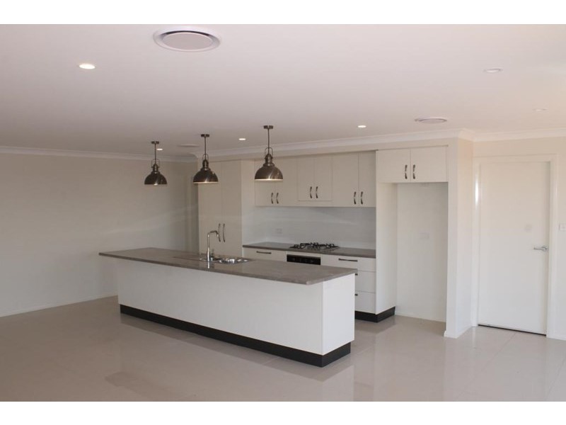 15 Crossroads Drive, Dubbo NSW 2830