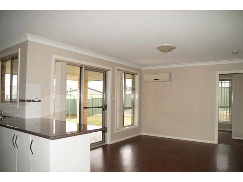 23B Dunheved Circle, Dubbo NSW 2830