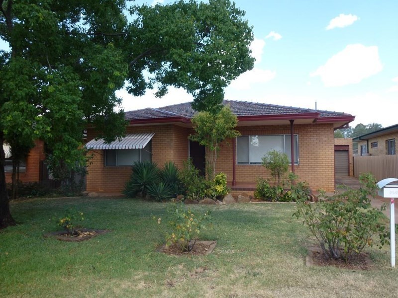 32 Caroline Street, Dubbo NSW 2830