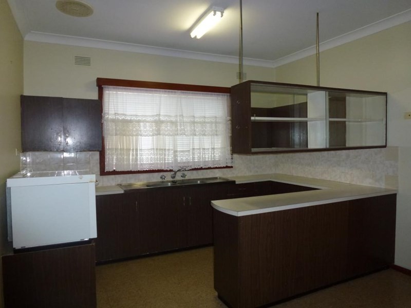 32 Caroline Street, Dubbo NSW 2830