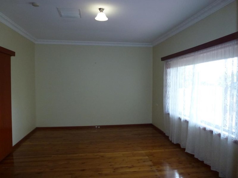 32 Caroline Street, Dubbo NSW 2830