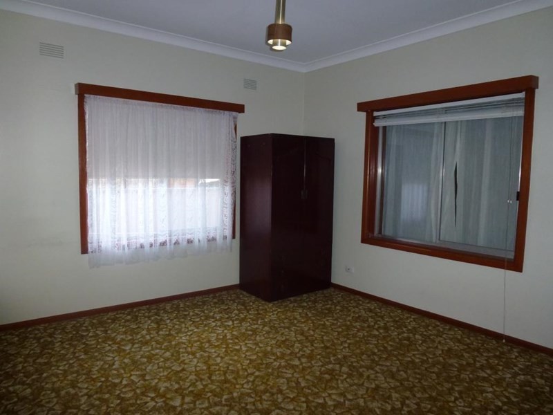 32 Caroline Street, Dubbo NSW 2830