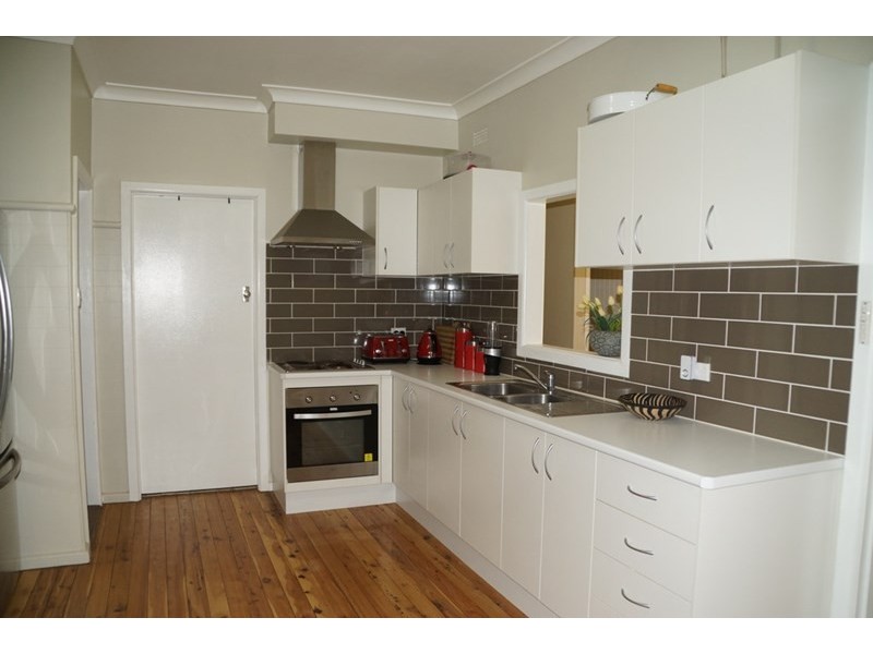 21 Algalah Street, Narromine NSW 2821