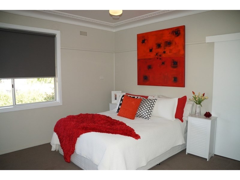 21 Algalah Street, Narromine NSW 2821