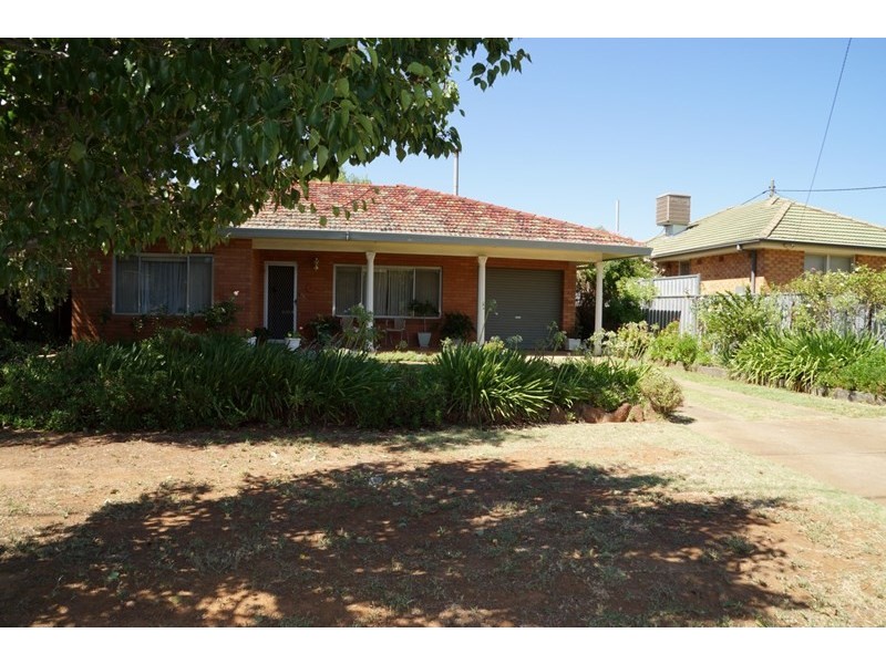 3 Johns Avenue, Dubbo NSW 2830