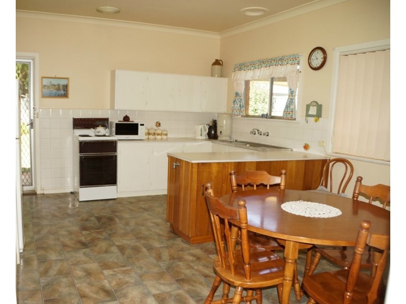 3 Johns Avenue, Dubbo NSW 2830