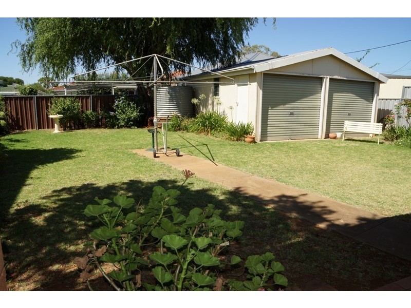 3 Johns Avenue, Dubbo NSW 2830