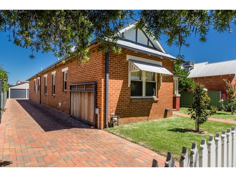 241 Brisbane Street, Dubbo NSW 2830